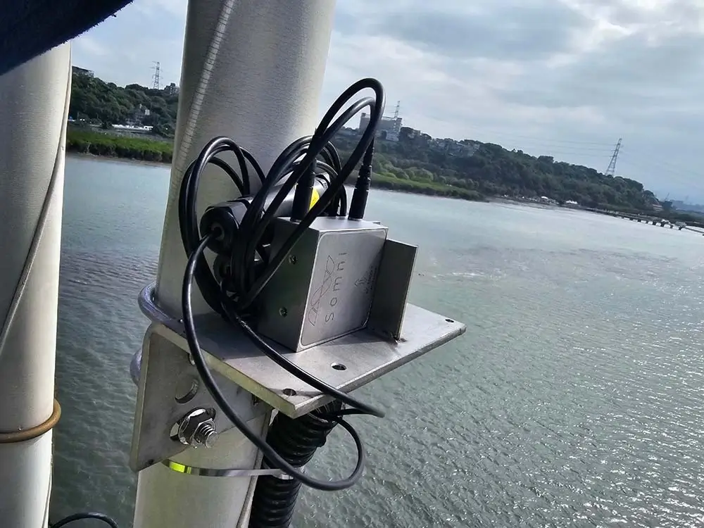 Fiber Optical Accelerometer on the cable -measuring cable vibration-the cable tension can be calculated from viberation frequency